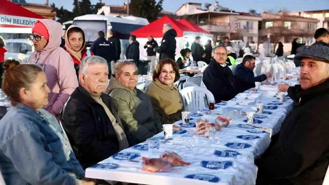 Didim'de İftar Programı Coşkusu