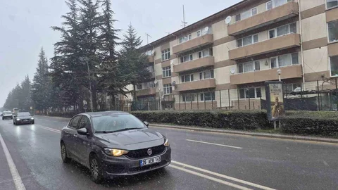 Eskişehir'e Kar Yağışı Geri Döndü