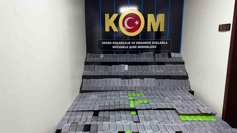Adana'da Kaçak Telefon Ele Geçirildi