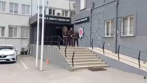 Bursa'da 3 Firari Şüpheli Yakalandı