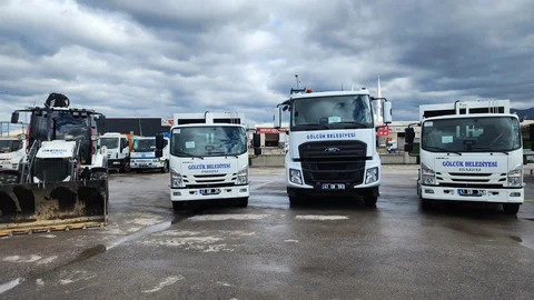 Gölcük Belediyesi Araç Filosunu Genişletti