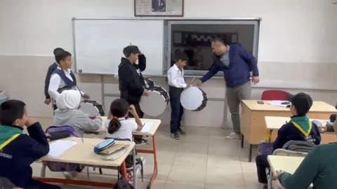 Osmaniye’de Ramazan Davulu Çaldı