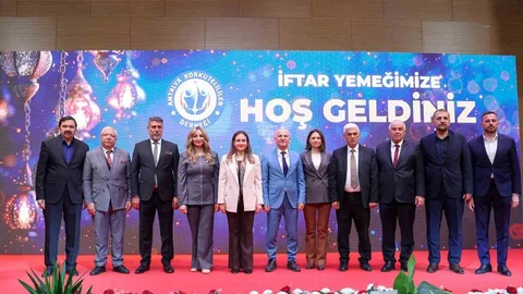 Korkuteli'de İftar Sofrası Kuruldu