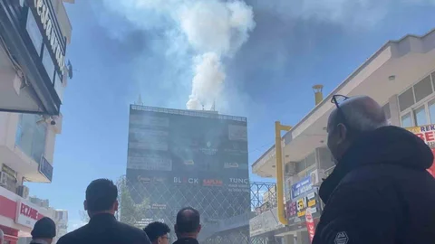 Mersin'de Baca Yangını Paniğe Neden Oldu