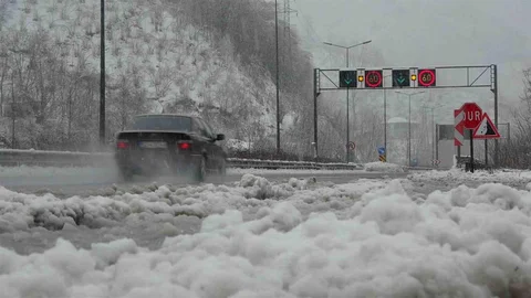 Samsun-Ordu Karayolunda Kar Yağışı Etkili Oluyor