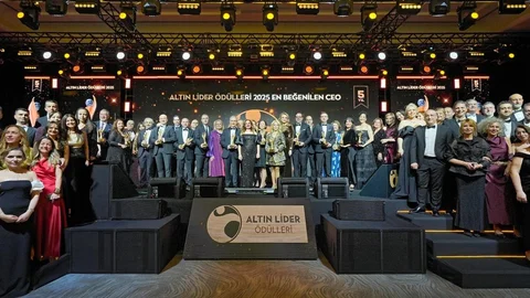 Veysi Kubba'ya İkinci Altın Lider Ödülü