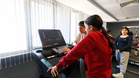 Denizli'de Spor Salonu Yenilendi