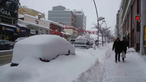 Erzurum'da Kar Yağışı Etkili Oldu