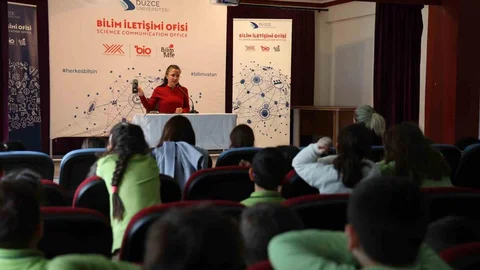 Bilim Kafe Miniklere Duyguları Öğretiyor