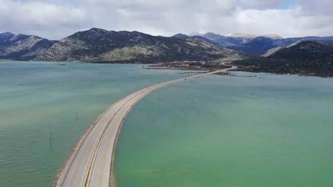 Yeni Antalya-Konya Karayolu'nda Su Seviyesi Düşüyor