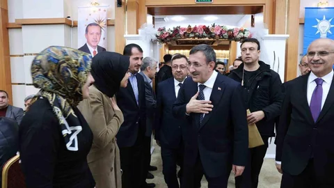 Cumhurbaşkanı Yardımcısı Yılmaz'dan Malatya'ya Övgü