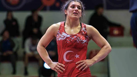 Nesrin Baş İstanbul'dan Bronz Madalya Kazandı