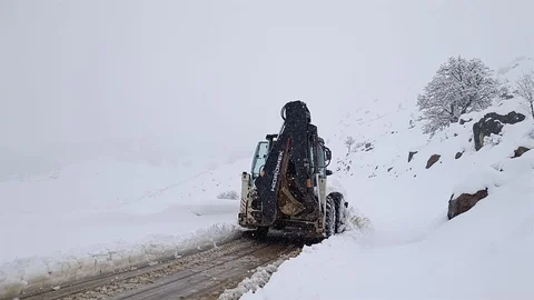 Şırnak'ta 20 Köy Yolu Açıldı