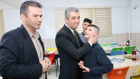 Erzurum'da Öğrencilerle İftar Coşkusu