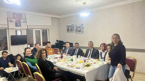 Niğde'de Ramazan Sofrası Kuruldu