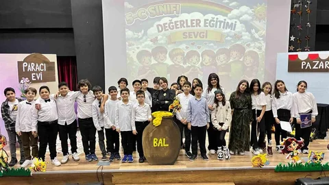 Bulut Başarı Koleji'nde Değerler Sergilendi