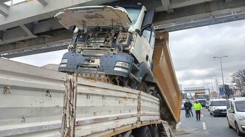 Ankara'da Tır Kazası Meydana Geldi
