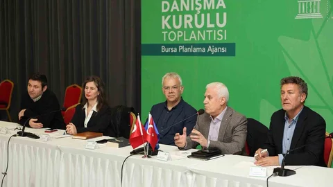 Bursa'da Bilimle Gelecek Şekilleniyor