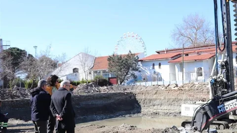 Edremit'te Okul İnşaatı İncelendi