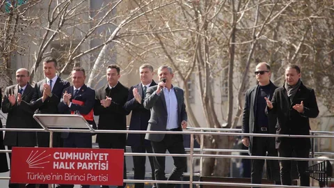 CHP Genel Başkanı Özel'in Açıklamaları