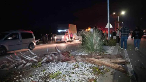 Denizli'de Lüks Araç Takla Attı