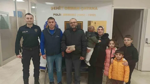 Düzce'de Bulunan Para Dolu Çanta