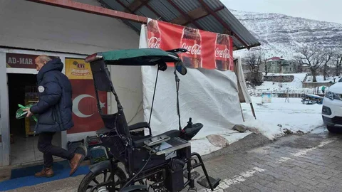 Engelli Çocuğu İçin Akülü Sandalye Araç Oldu