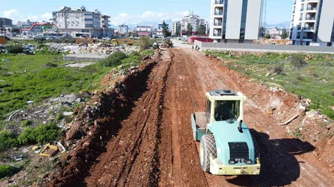 Kepez'de Yeni Yol ve Otopark Açıldı