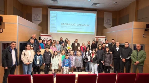 Anadolu Üniversitesi'nden Bağımlılıkla Mücadele Toplantısı