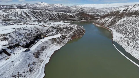 Bingöl’de Kar Manzaraları Görücüye Çıktı