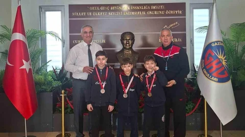 Gaziantep'te Paletli Yüzme Şampiyonası