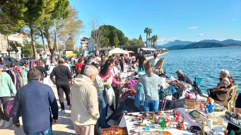 Köyceğiz'de İkinci El Pazarı Kuruldu