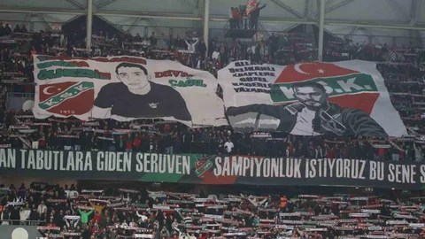 Karşıyaka Altay'ı Mağlup Etti