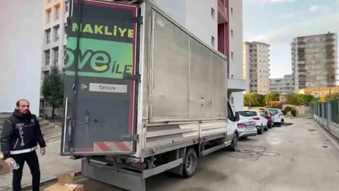 Adana'da Kaçak Makaron Operasyonu