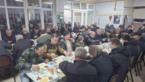 Karaören'de İftar Yemeği Düzenlendi