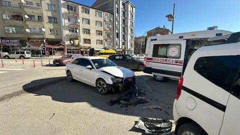 Elazığ'da Trafik Kazası: 1 Yaralı