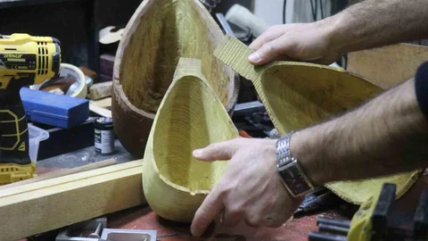 Sakarya'da Enstrüman Yapımı