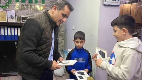 Minik Öğrencilerden Anlamlı Yardım Projesi