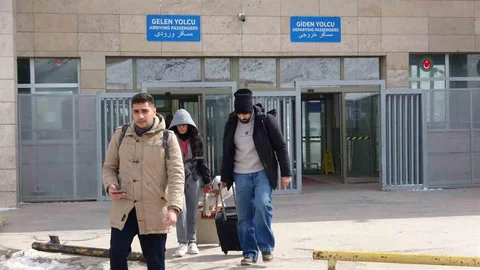 Kapıköy Gümrük Kapısı’nda Kontrol Devam Ediyor