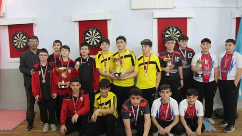 Düzce'de Dart Müsabakalarında Şampiyonluk