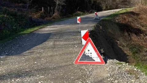 Türkeli'de Heyelan Meydana Geldi