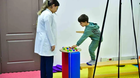 Esenyurt'ta Minik Çınar'a Destek