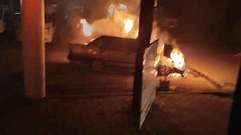 Bingöl'de Park Halindeki Araç Yandı