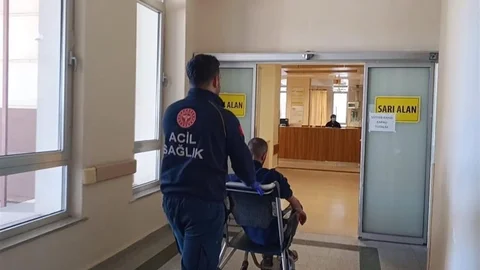 Devrilen Motosiklet Sürücüsü Yaralandı