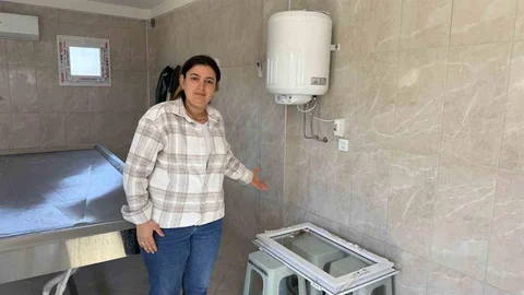 Adana'da Gasilhaneden Kefen Çalındı
