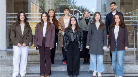 Genç İç Mimarlar İzmir'de Başarı Elde Etti