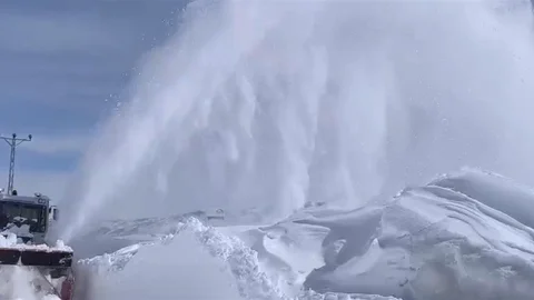 Tunceli'de Köy Yolları Açıldı
