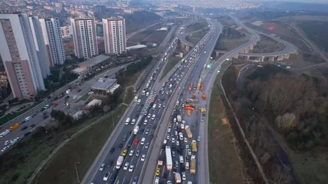 Eyüpsultan'da Zincirleme Trafik Kazası