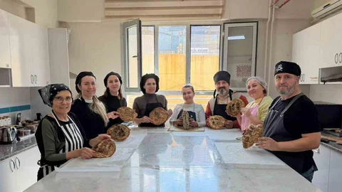 İzmir'de İhtiyaç Sahiplerine Yardım Eli