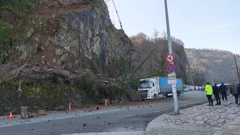 Artvin'de Heyelan Sonucu Hasar Oluştu